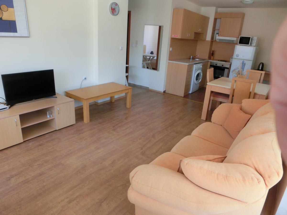 Sea View Panorama Apartment On Complex With Pools And Beach, Sveti Vlas Exterior photo